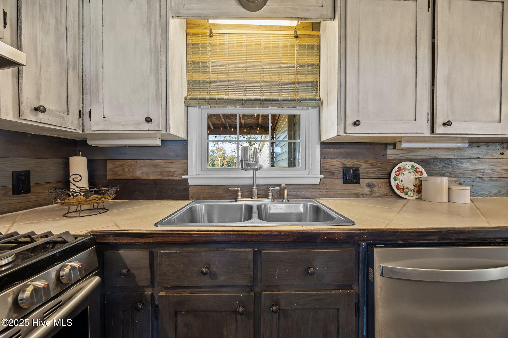 2168 Hugo Road Kinston, NC 28501 - Photo 31 of 55 31-web-or-mls-IMG_4657