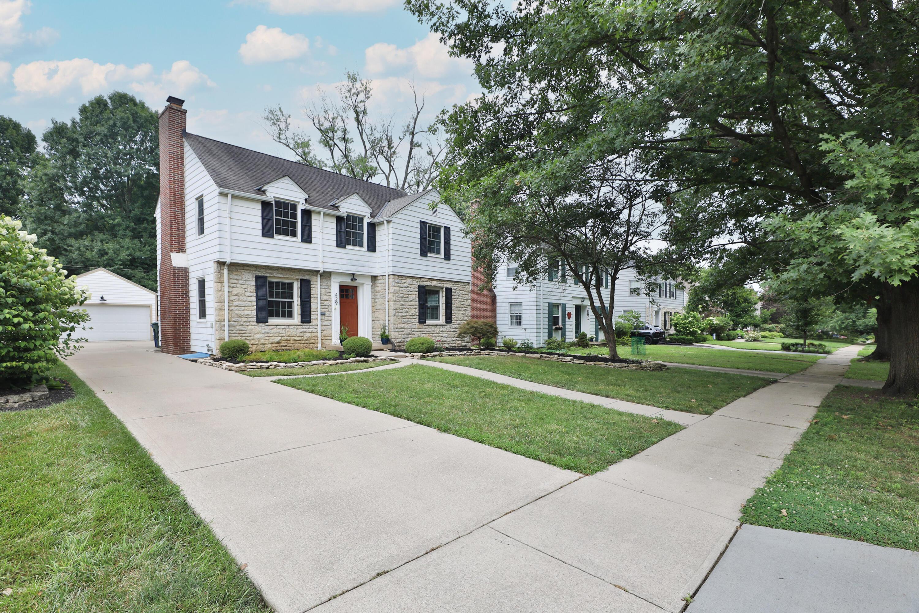 429 Arden Road Columbus, OH 43214 - Photo 2 of 49 Front