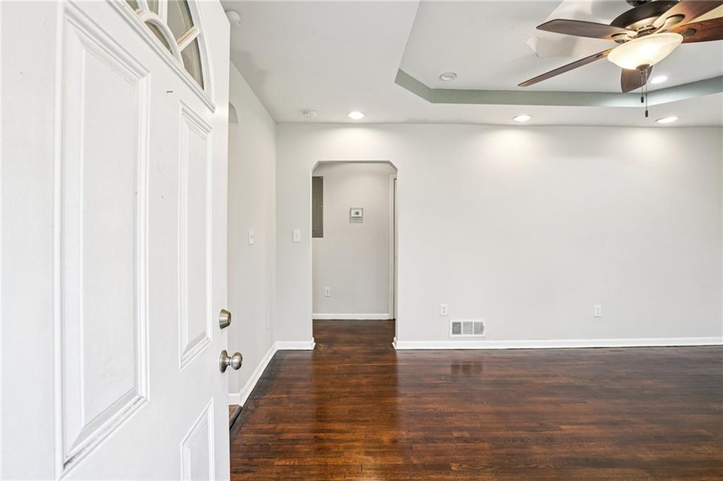 209 Harper Road Southeast Atlanta, GA 30315 - Photo 4 of 30