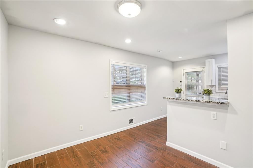 209 Harper Road Southeast Atlanta, GA 30315 - Photo 8 of 30