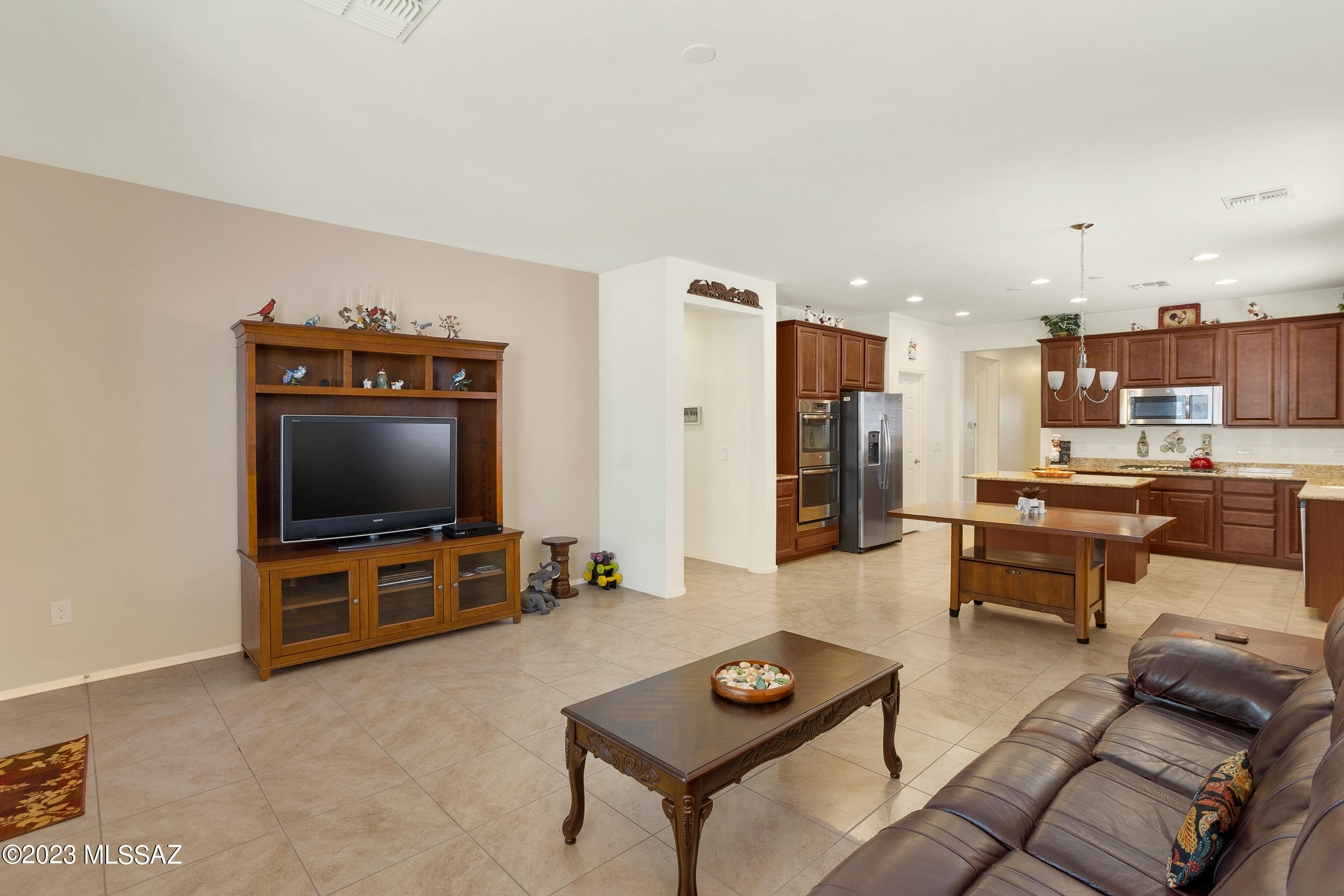 38809 South Running Roses Lane Tucson, AZ 85739 - Photo 6 of 25