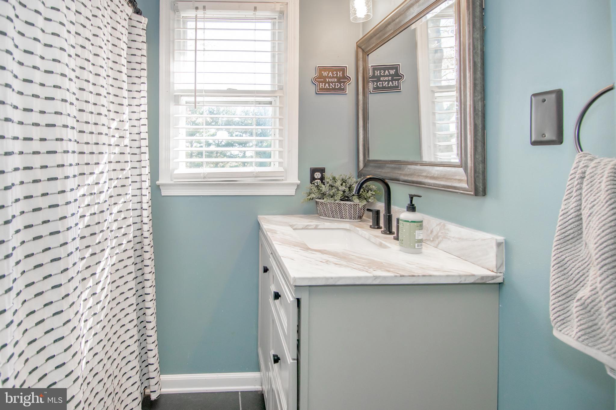 1015 Klees Mill Road Westminster, MD 21157 - Photo 11 of 27 full bath in hall