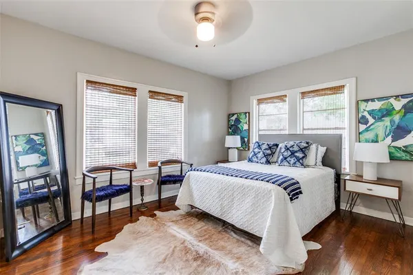 $1,200 | 733 West Page Avenue, Dallas, TX 75208