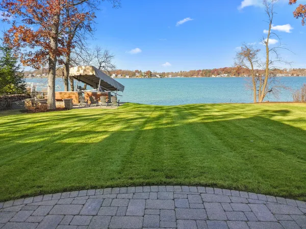 $3,600,000 | 1615 East Lake Shore Drive, Twin Lakes, WI 53181