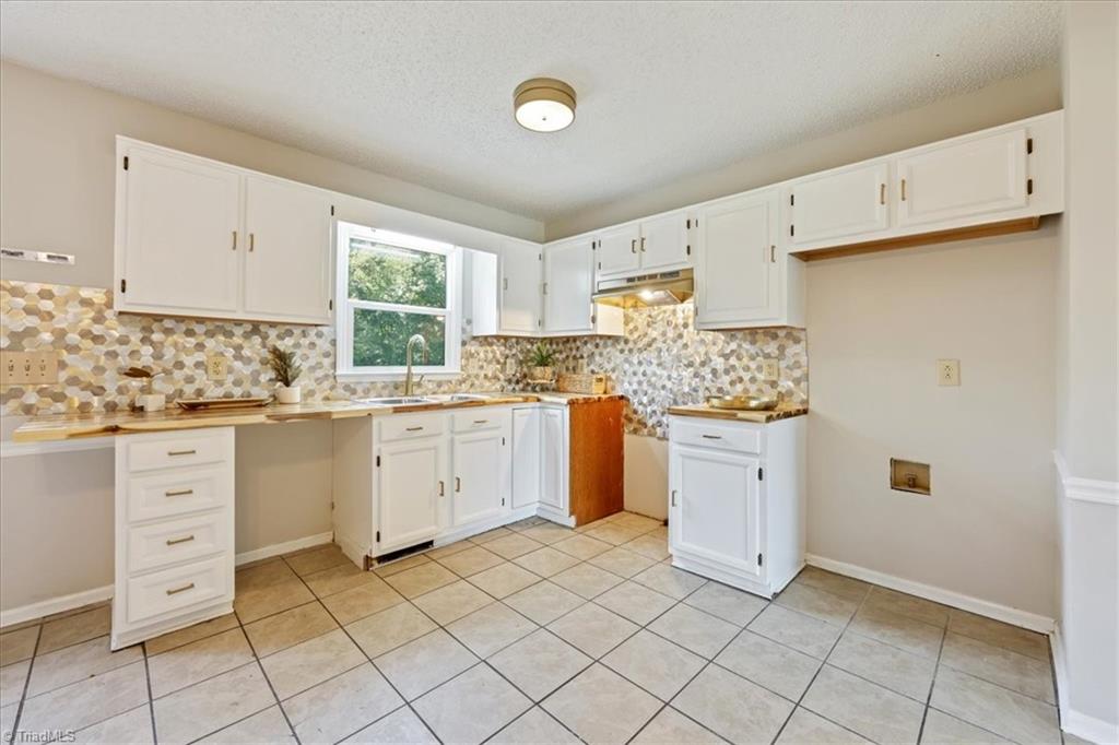 3894 Beeson Dairy Road Winston-Salem, NC 27105 - Photo 15 of 50