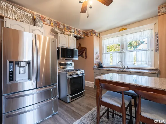 $330,000 | 19402 West Rte 150, Brimfield, IL 61517