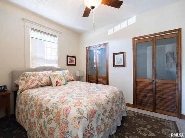 $330,000 | 19402 West Rte 150, Brimfield, IL 61517