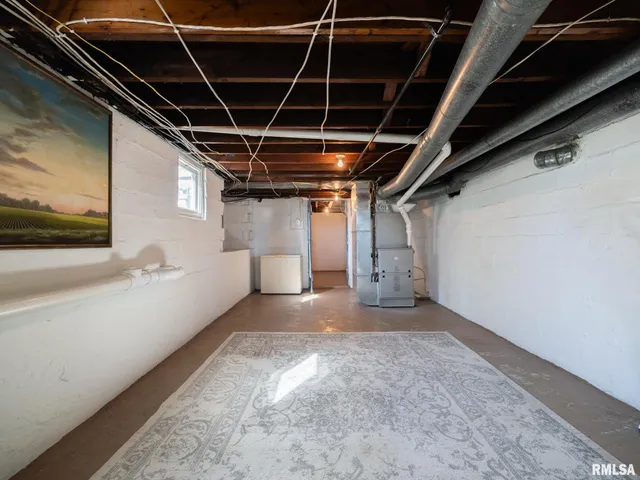 $330,000 | 19402 West Rte 150, Brimfield, IL 61517