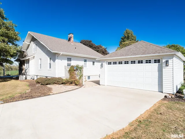 $330,000 | 19402 West Rte 150, Brimfield, IL 61517