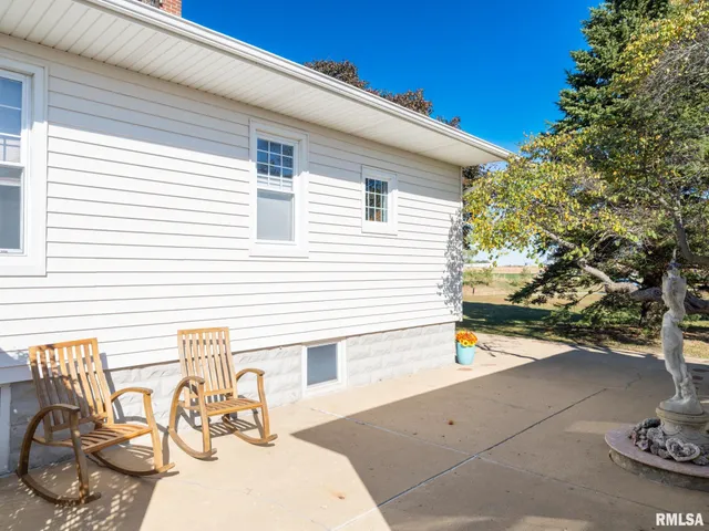 $330,000 | 19402 West Rte 150, Brimfield, IL 61517