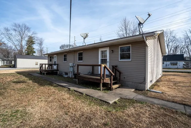 $129,999 | 507 South Taft Street, Unit A&B, West Frankfort, IL 62896