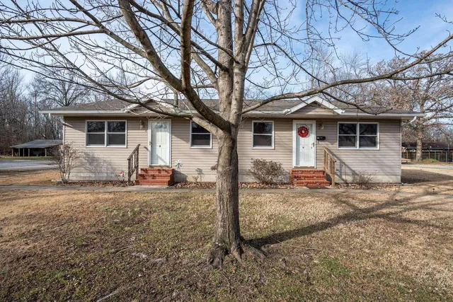 $129,999 | 507 South Taft Street, Unit A&B, West Frankfort, IL 62896