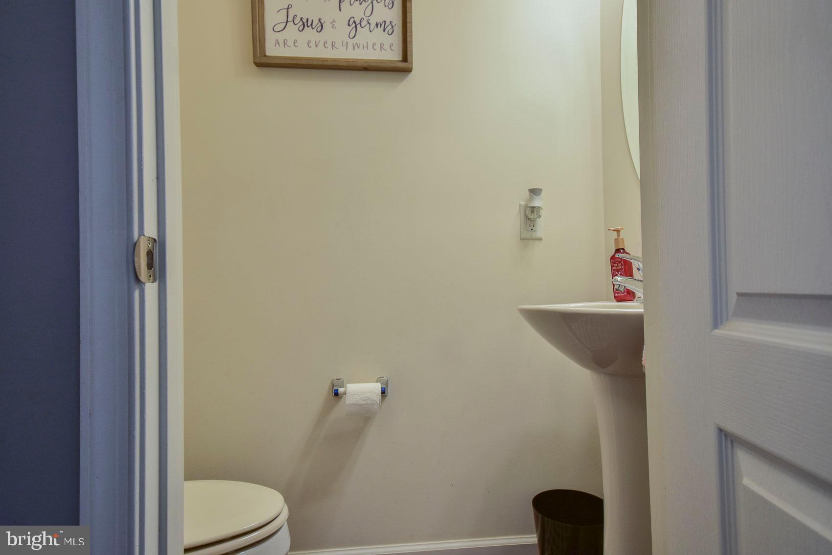 69 Ran Rue Drive Martinsburg, WV 25403 - Photo 7 of 37 Gallery Image 7