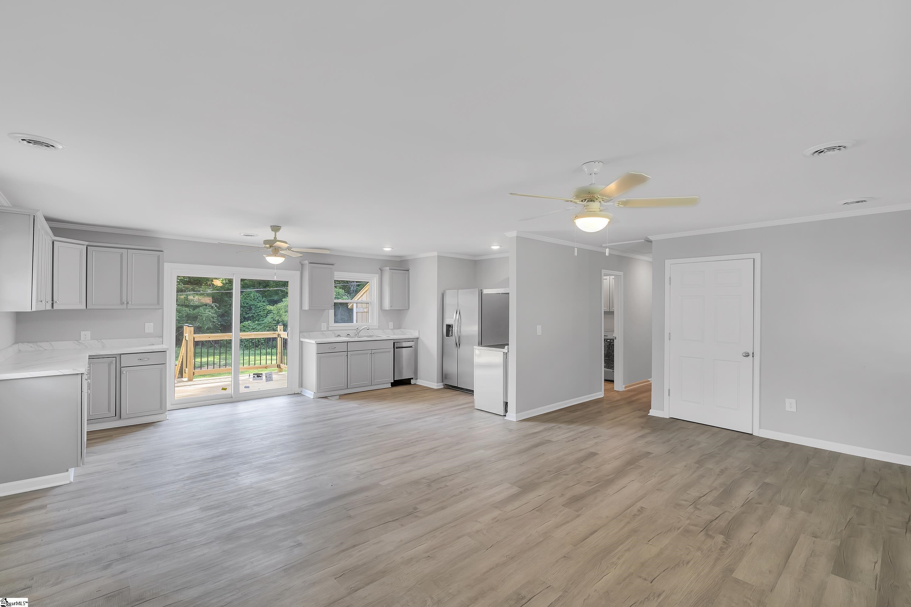 2428 Mt Lebanon Road Buffalo, SC 29321 - Photo 6 of 31