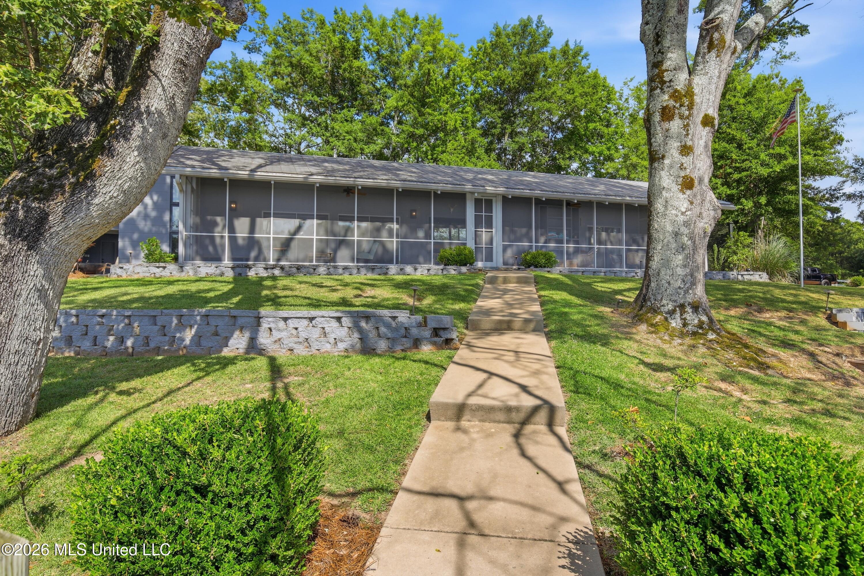 683 Cedar Hill Road Flora, MS 39071 - Photo 13 of 97 054-683 Cedar Hill Rd _ Hometoursms.com