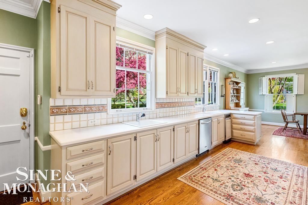 77 Renaud Road Grosse Pointe, MI 48236 - Photo 12 of 80 50108859-11.JPG