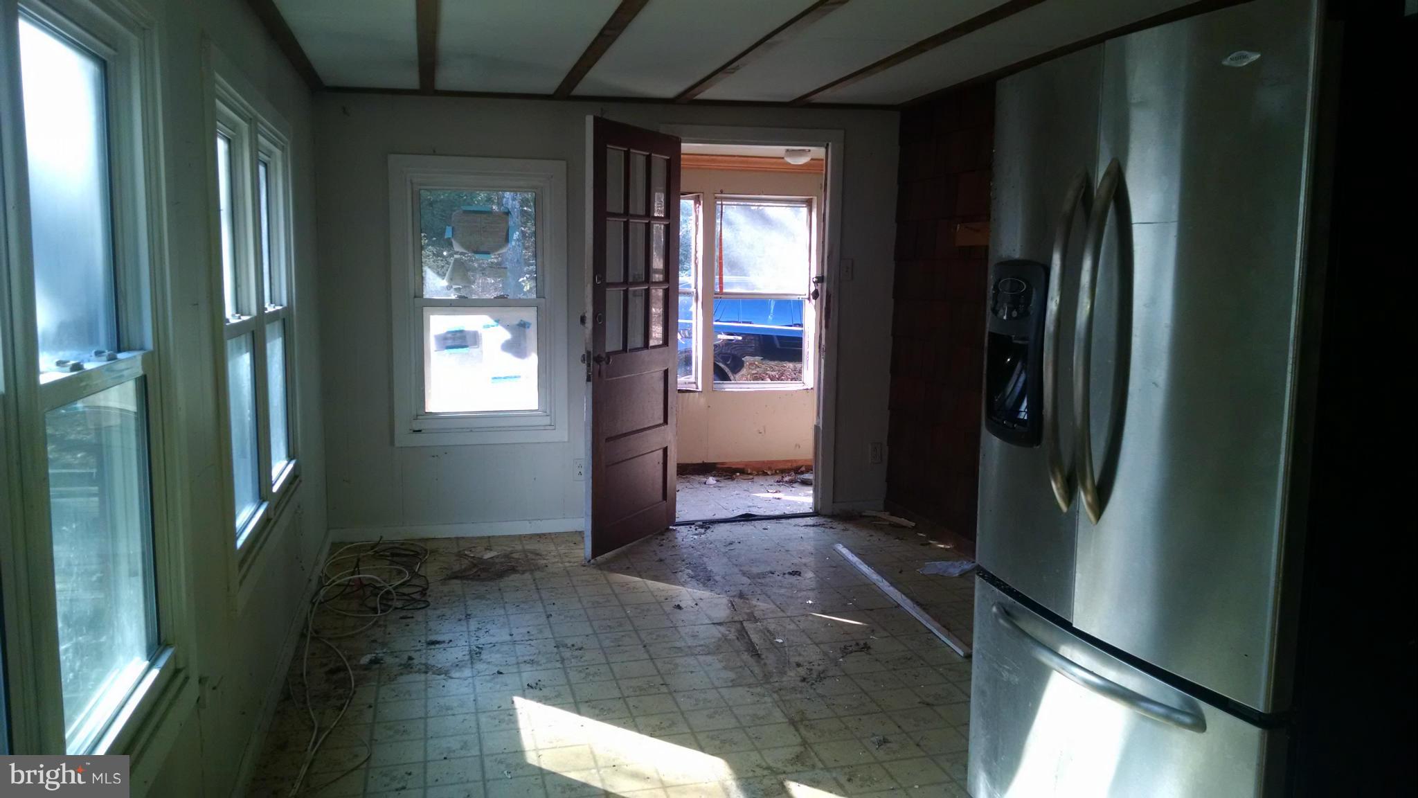12020 Gambrill Park Road Frederick, MD 21702 - Photo 6 of 18 Interior (General)