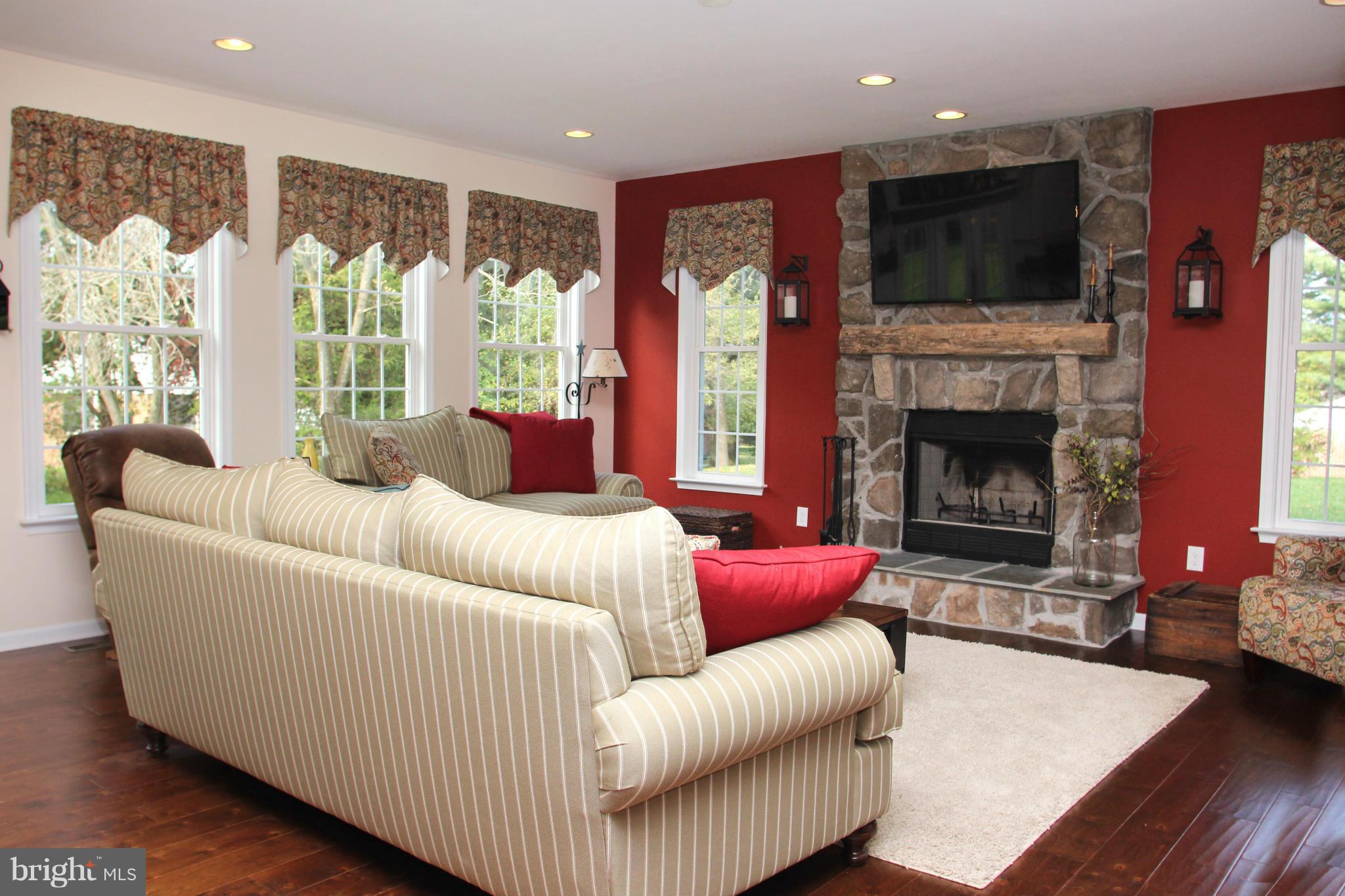 2398 Reckord Road Fallston, MD 21047 - Photo 12 of 30 Living Room