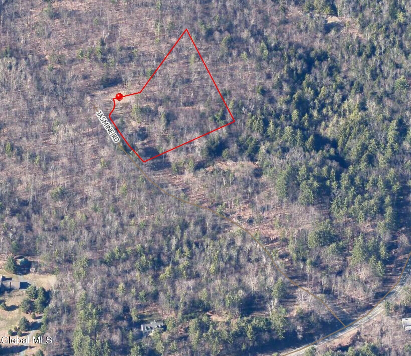 12 Jasmine Road East Nassau, NY 12062 - Photo 2 of 5 4