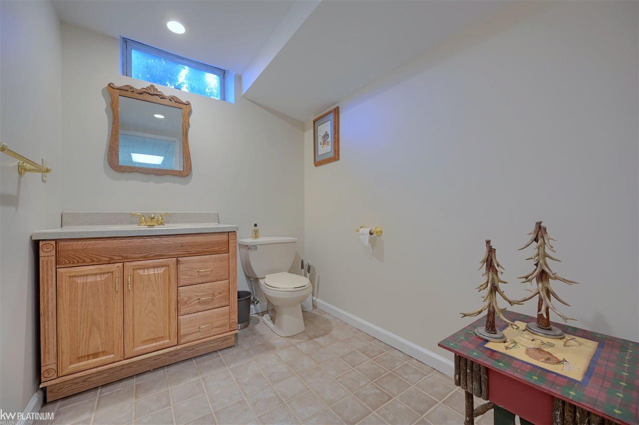 10069 Big Hand Road Columbus, MI 48063 - Photo 28 of 36