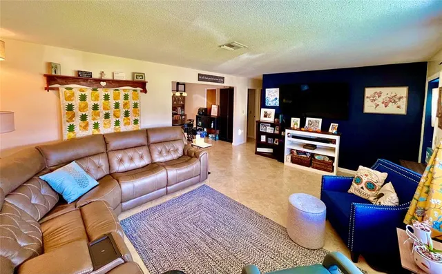 $285,000 | 1507 Southeast 8th Avenue, Okeechobee, FL 34974