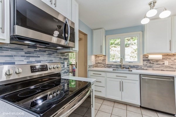 41 Elm Street, Unit B2 Foxboro, MA 02035 - Photo 7 of 23