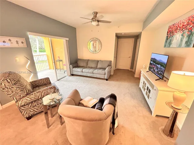 $1,950 | 5050 Fairways Circle, Unit E208, Vero Beach, FL 32967