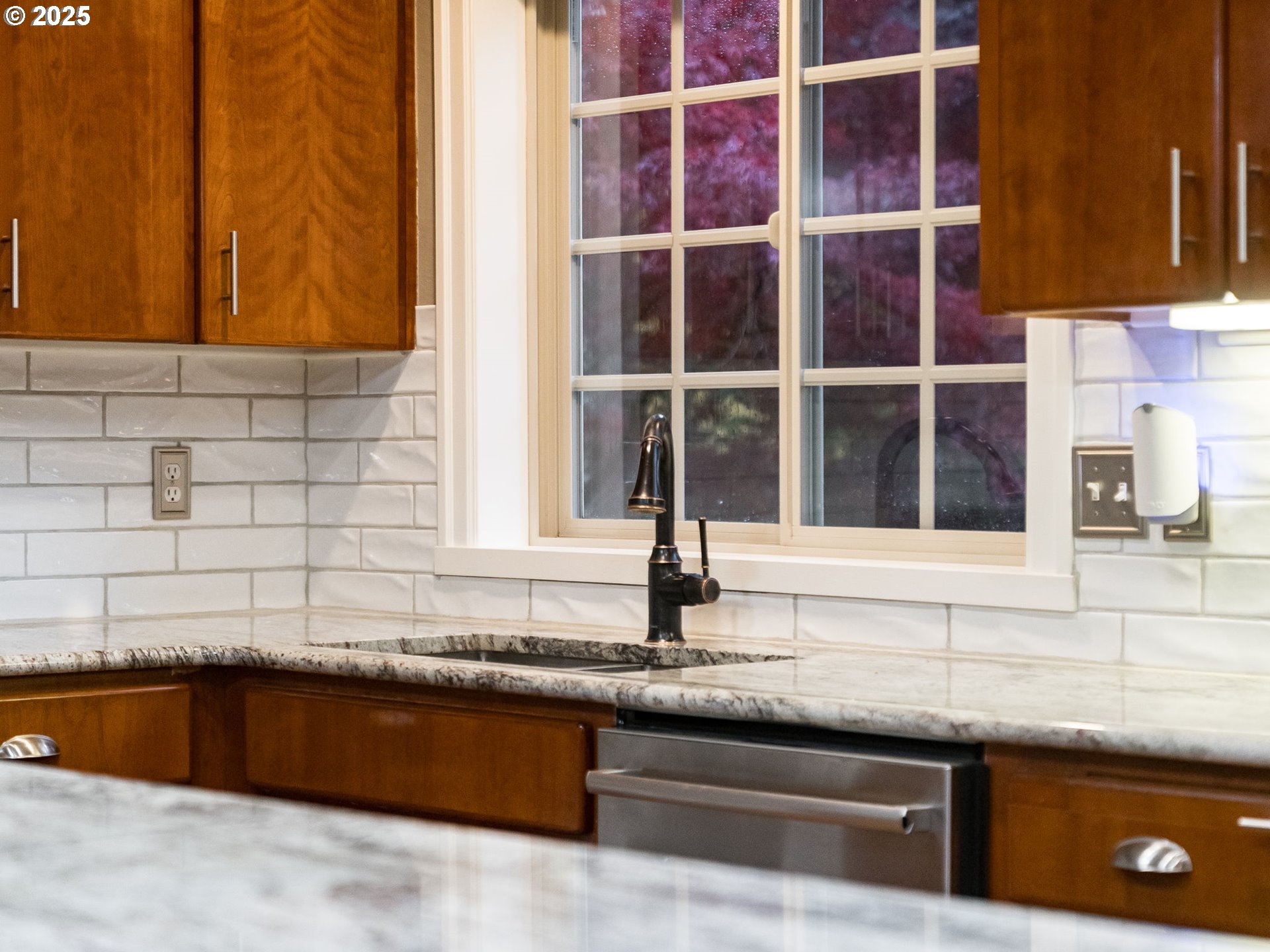 476 Southwest Hebb Park Road West Linn, OR 97068 - Photo 12 of 48