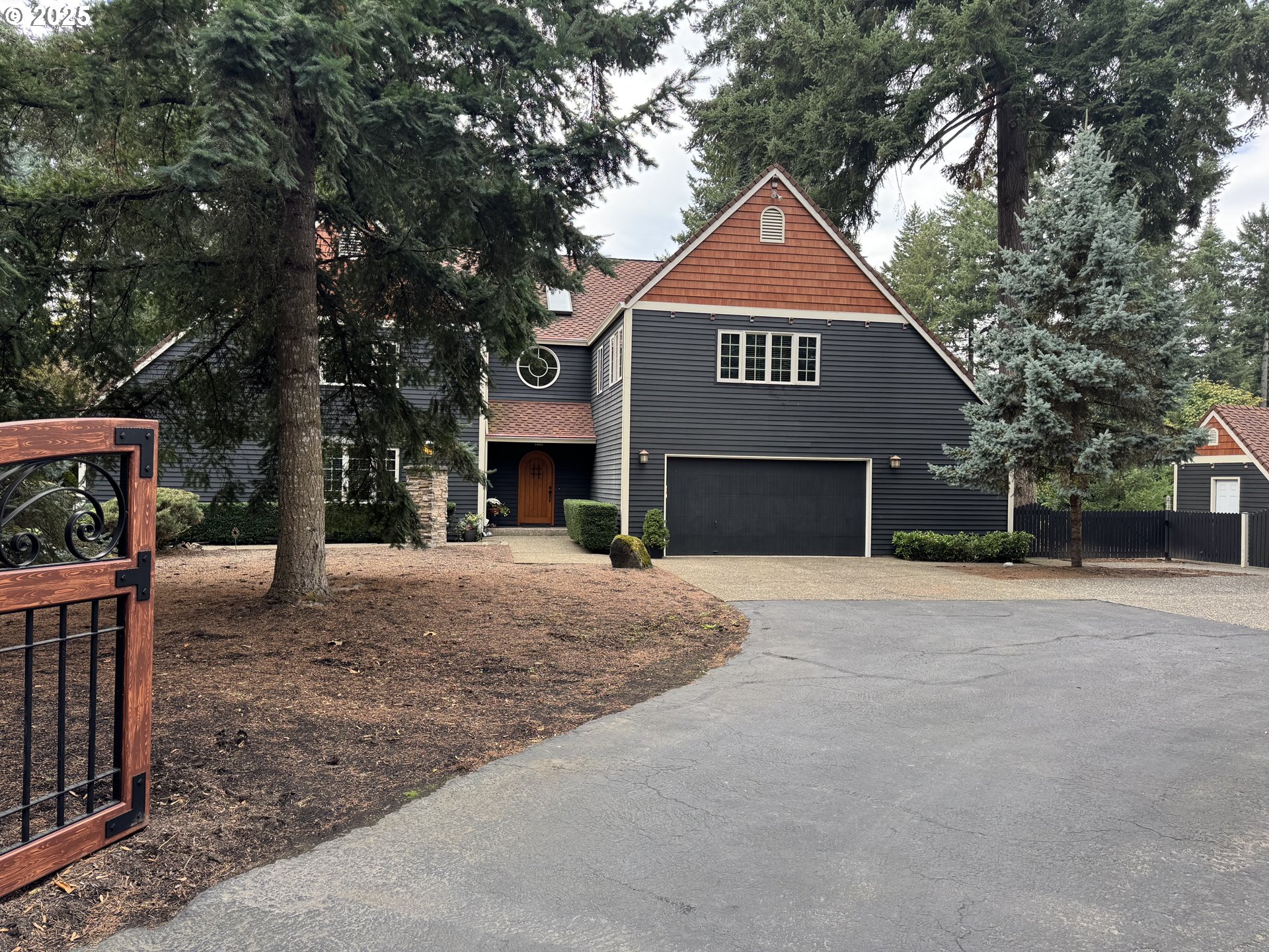 476 Southwest Hebb Park Road West Linn, OR 97068 - Photo 2 of 48