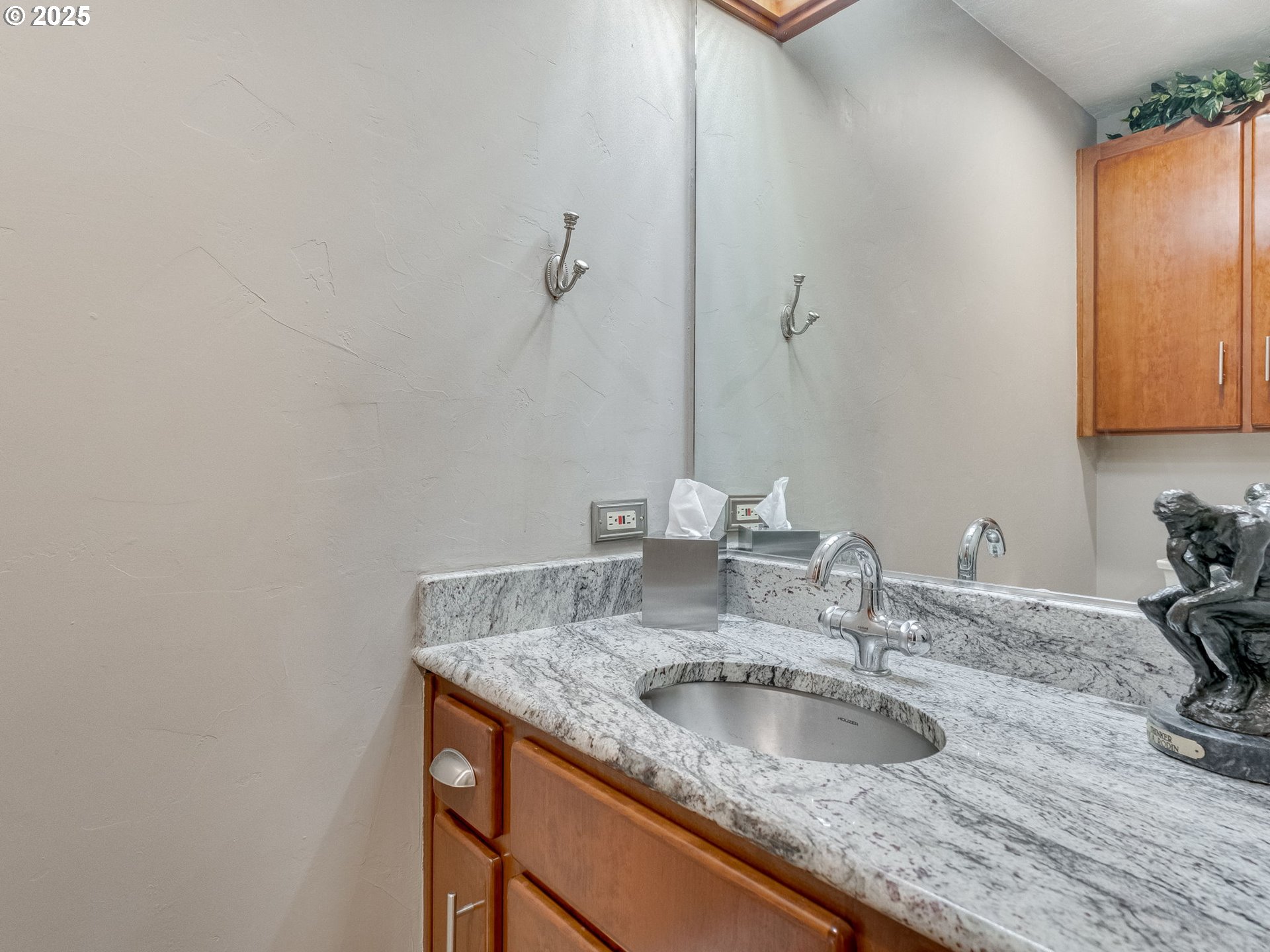 476 Southwest Hebb Park Road West Linn, OR 97068 - Photo 24 of 48 Bedroom