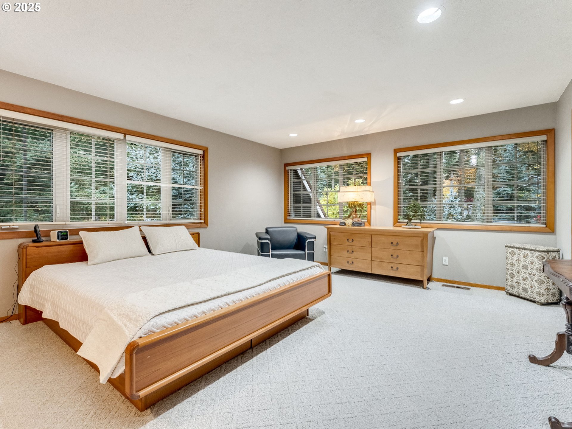 476 Southwest Hebb Park Road West Linn, OR 97068 - Photo 26 of 48 Bathroom