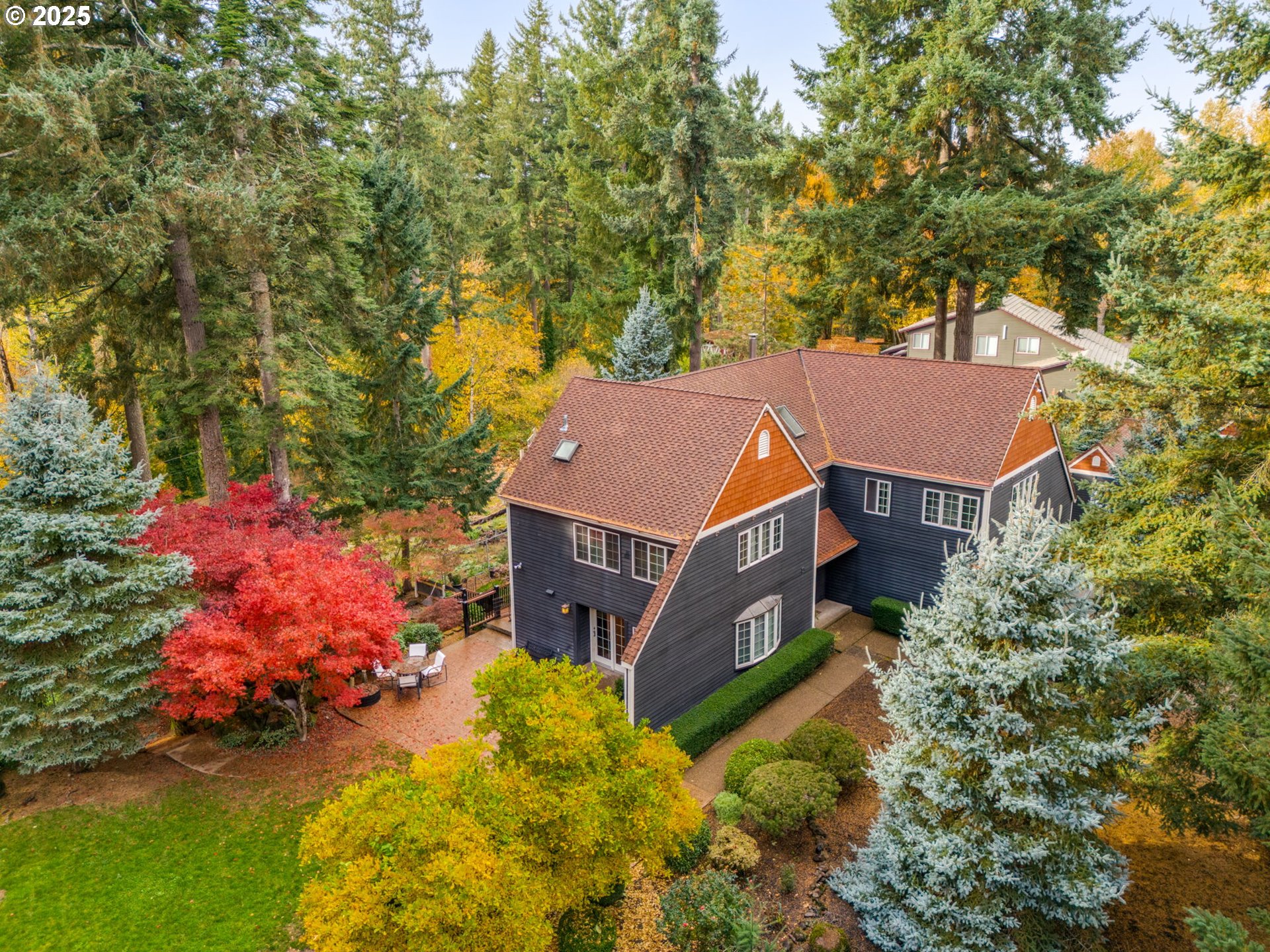 476 Southwest Hebb Park Road West Linn, OR 97068 - Photo 38 of 48 Garage