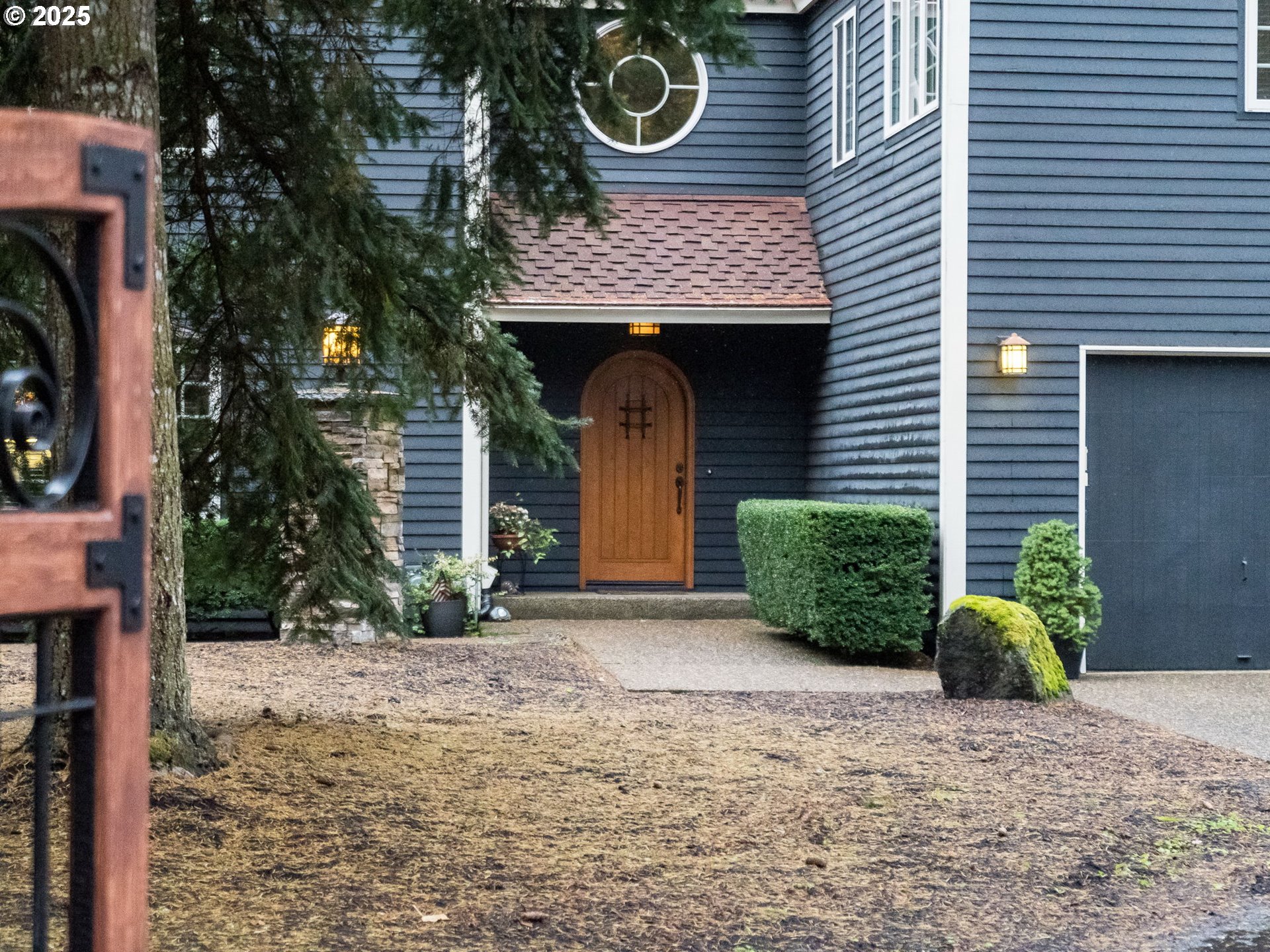 476 Southwest Hebb Park Road West Linn, OR 97068 - Photo 4 of 48