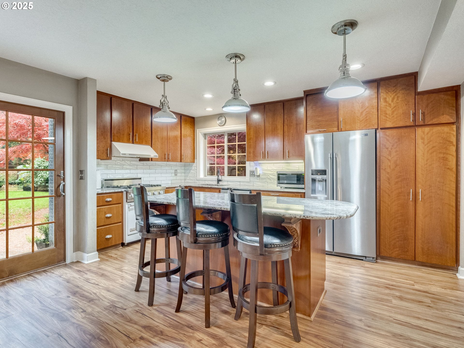 476 Southwest Hebb Park Road West Linn, OR 97068 - Photo 8 of 48