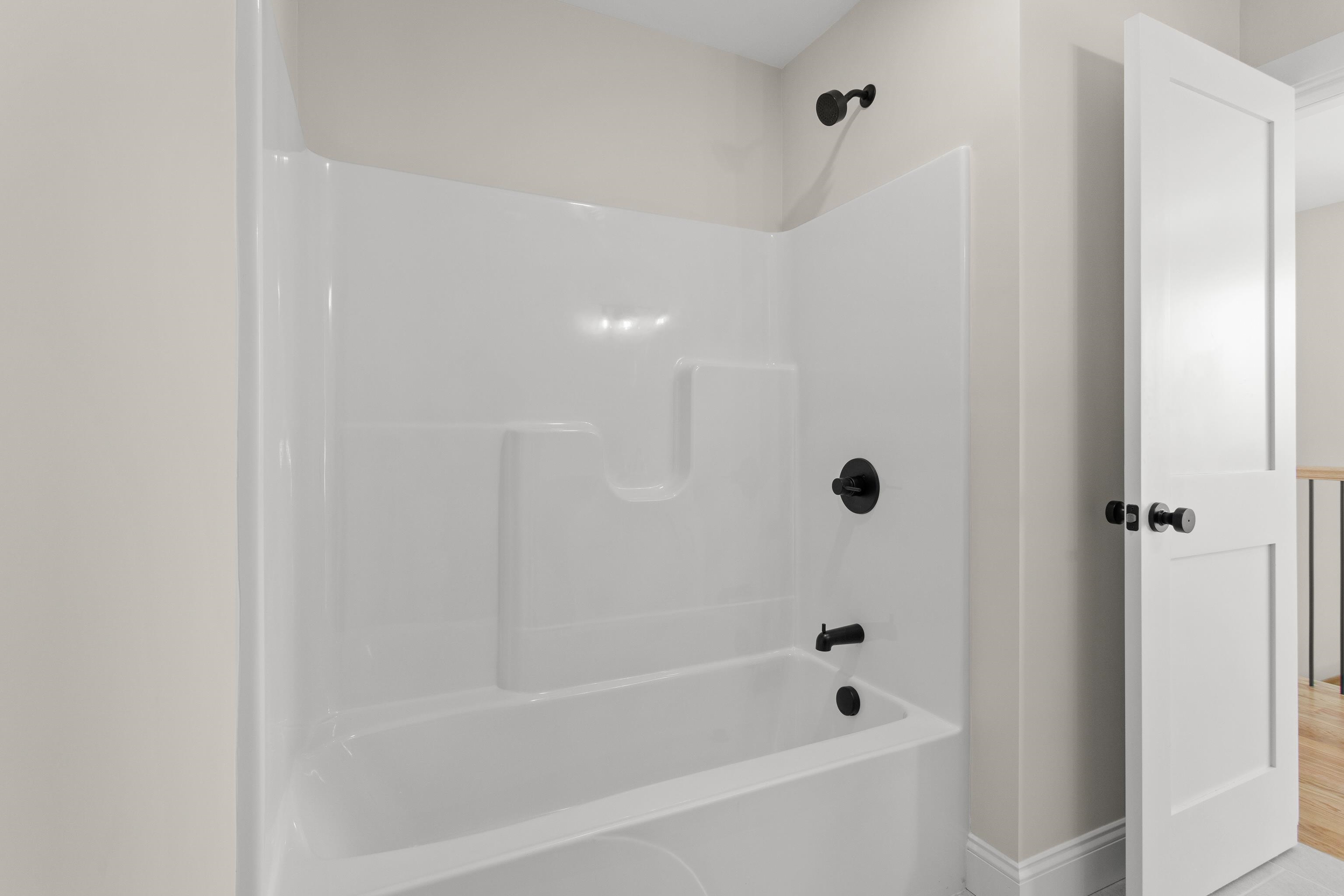 96 Shadow Lake Road, Unit 2 REAR Salem, NH 03079 - Photo 36 of 59