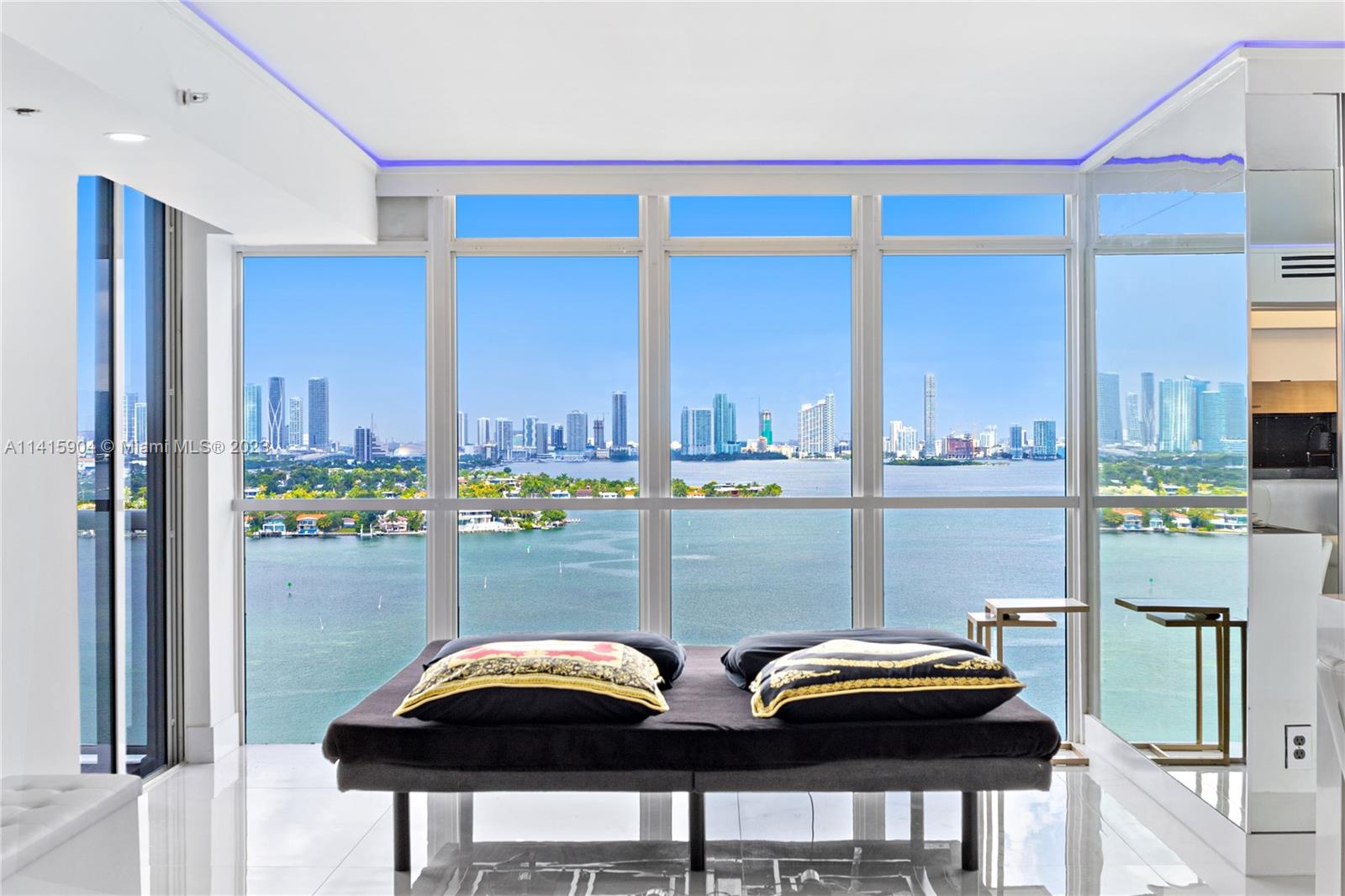 Miami Beach Miami Beach, FL 33139 - Photo 2 of 41 a view of a balcony with chairs and table