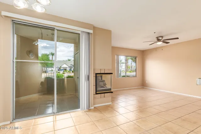 $1,375 | 2929 West Yorkshire Drive, Unit 1033, Phoenix, AZ 85027