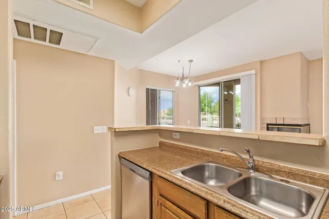 $1,375 | 2929 West Yorkshire Drive, Unit 1033, Phoenix, AZ 85027