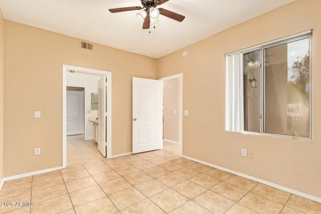 $1,375 | 2929 West Yorkshire Drive, Unit 1033, Phoenix, AZ 85027