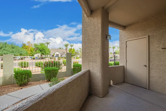 $1,375 | 2929 West Yorkshire Drive, Unit 1033, Phoenix, AZ 85027