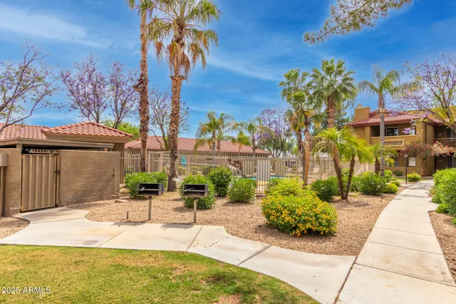 $1,375 | 2929 West Yorkshire Drive, Unit 1033, Phoenix, AZ 85027