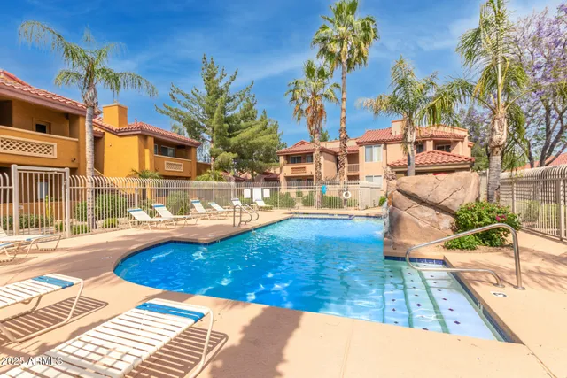 $1,375 | 2929 West Yorkshire Drive, Unit 1033, Phoenix, AZ 85027