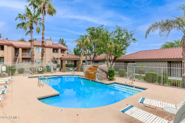 $1,375 | 2929 West Yorkshire Drive, Unit 1033, Phoenix, AZ 85027