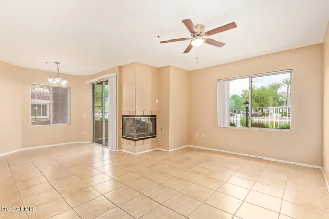$1,375 | 2929 West Yorkshire Drive, Unit 1033, Phoenix, AZ 85027