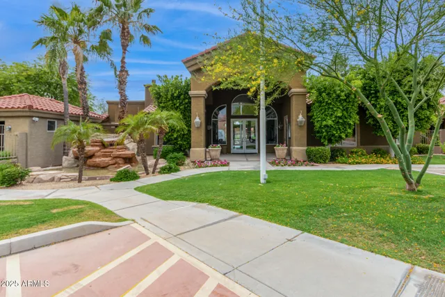 $1,375 | 2929 West Yorkshire Drive, Unit 1033, Phoenix, AZ 85027