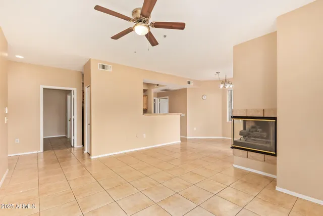 $1,375 | 2929 West Yorkshire Drive, Unit 1033, Phoenix, AZ 85027