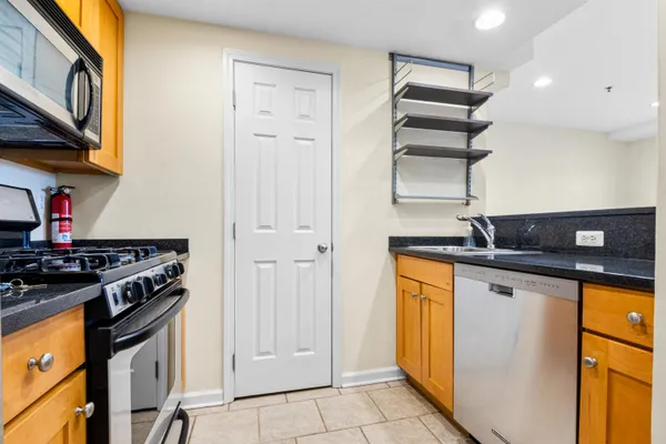 $3,300 | 920 Jefferson Street, Unit 501, Hoboken, NJ 07030