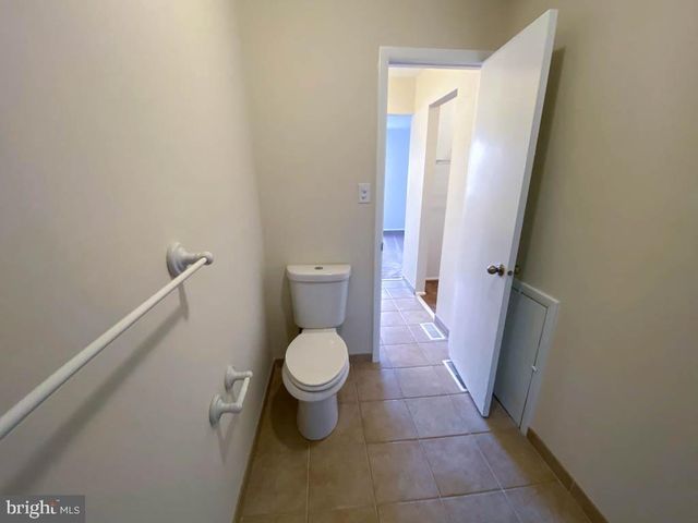 $275,000 | 38 Viburnum Lane, Mount Laurel, NJ 08054