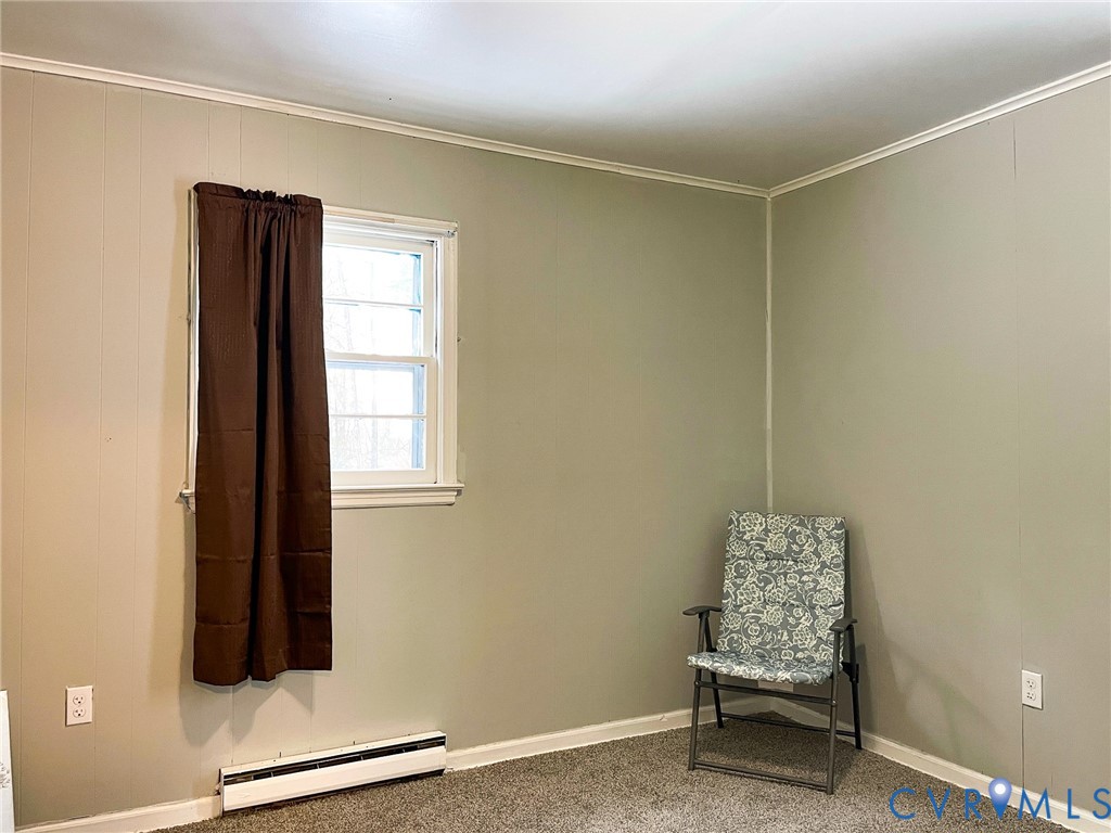 3867 Longview Road Kenbridge, VA 23944 - Photo 18 of 25 a room with a table and a window