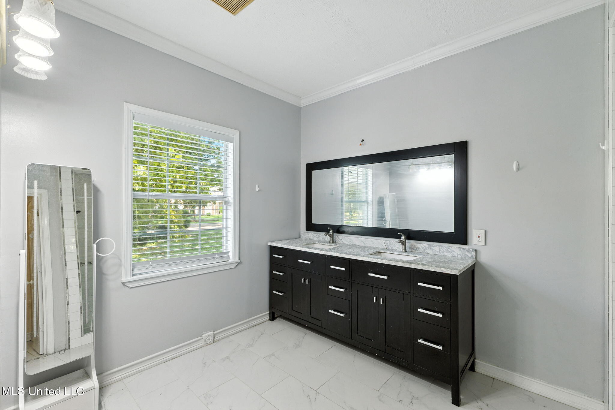 515 Urban Lane Brookhaven, MS 39601 - Photo 12 of 25 8-web-or-mls-R61_8178 Jason Colip